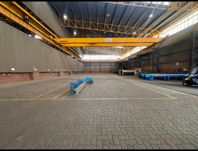 5,999M² FACTORY TO LET IN ROODEKOP